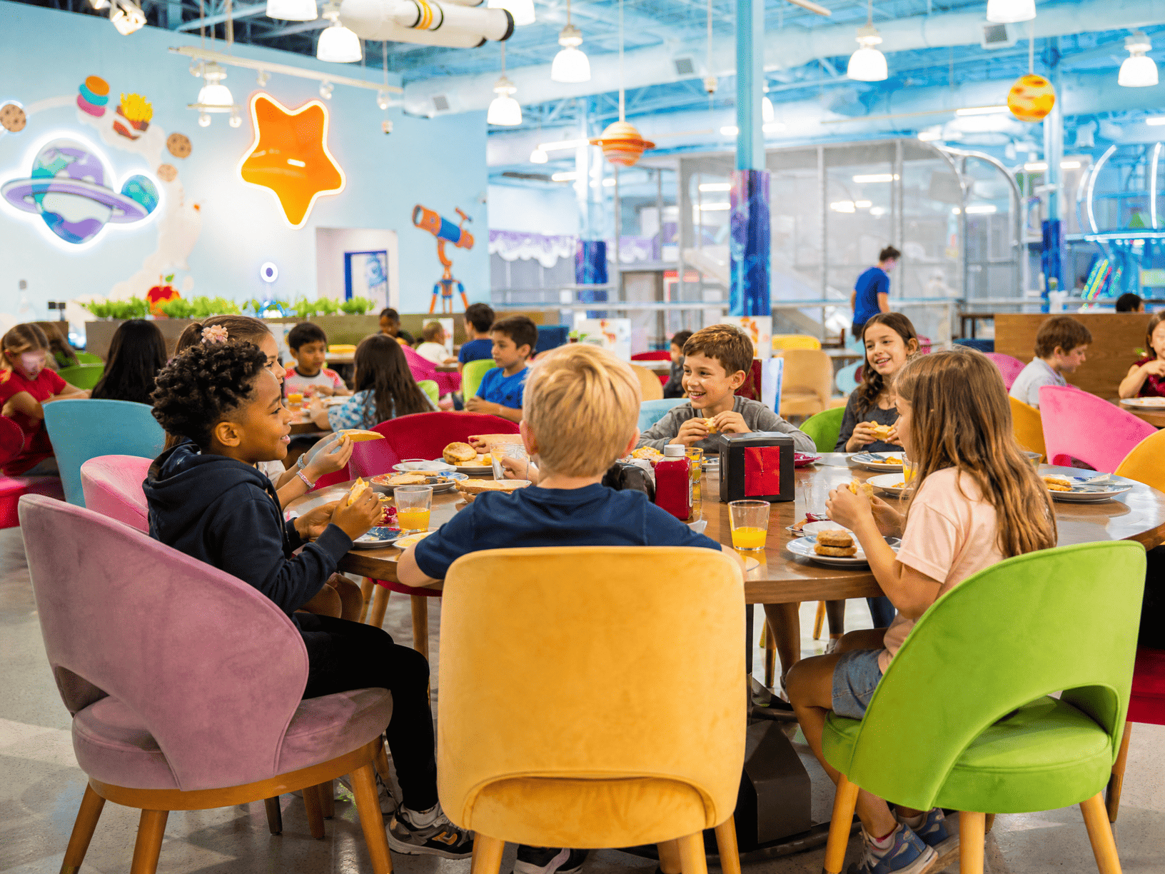 Space Discovers — lunch and play